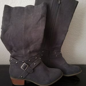 NWT torrid knee boots size 7